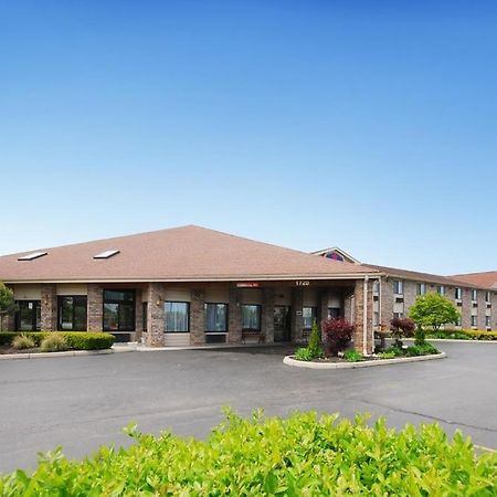 Baymont By Wyndham Delaware Hotel Екстериор снимка